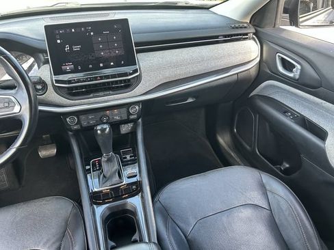 Used 2022 Jeep Compass Latitude AWD/4WD image 17