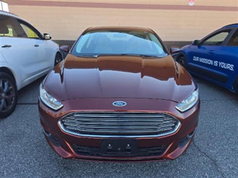 Used 2016 Ford Fusion S w/ Equipment Group 101A image 2