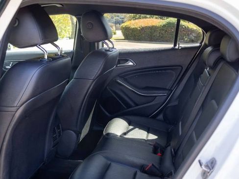 Used 2020 Mercedes-Benz GLA 250 image 26