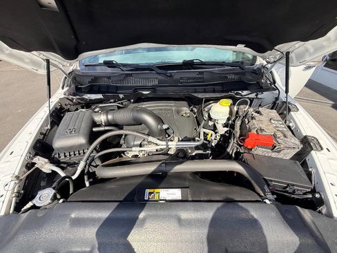 Used 2018 RAM 1500 SLT image 42
