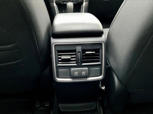 Used 2023 Subaru Forester Premium image 15