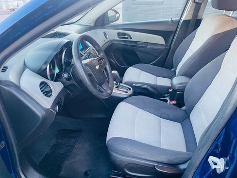Used 2013 Chevrolet Cruze LS image 13
