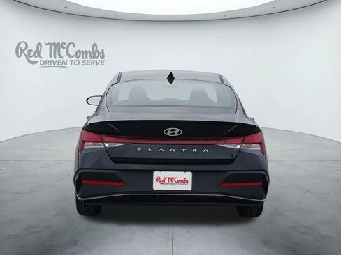 New 2026 Hyundai Elantra SEL Sport Premium FWD image 4