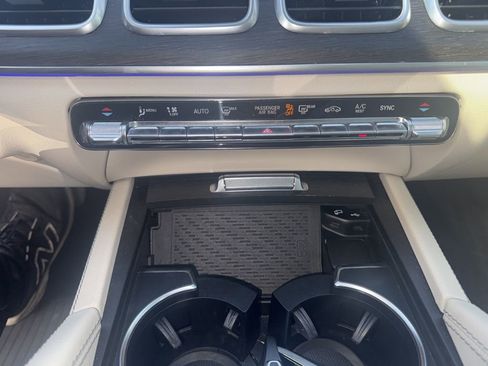 Used 2020 Mercedes-Benz GLS 450 4MATIC image 13