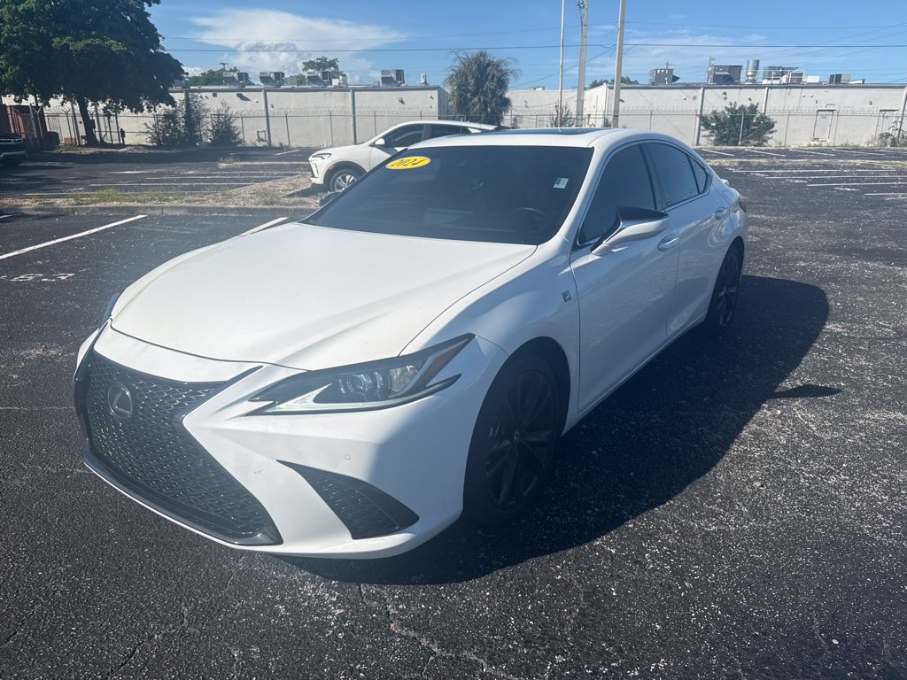 Used 2024 Lexus ES 350 F Sport w/ Accessory Package (Z2) FWD image 3