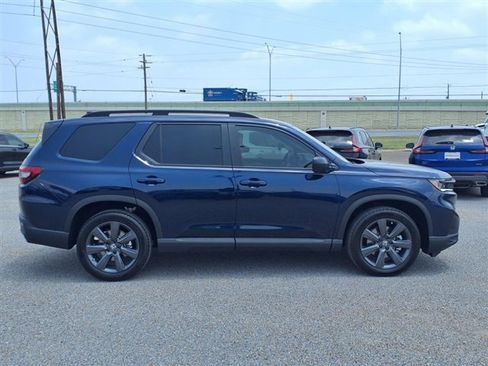 New 2025 Honda Pilot Sport image 16