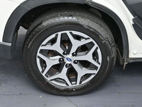 Used 2019 Subaru Forester Premium AWD/4WD image 36