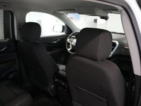 Used 2023 GMC Acadia SLE w/ Elevation Edition AWD/4WD image 21