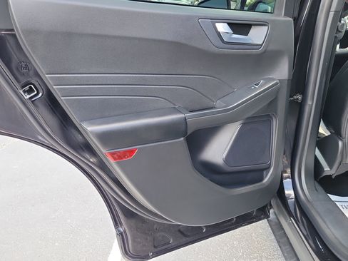 Certified 2024 Ford Escape ST-Line w/ Tech Pack #1 FWD image 11