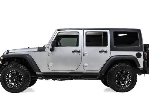 Used 2016 Jeep Wrangler Unlimited Sport w/ Quick Order Package 24S AWD/4WD image 4