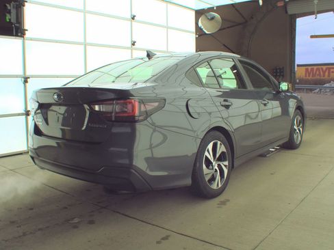 Used 2025 Subaru Legacy Premium image 5