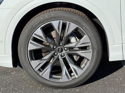 New 2026 Audi Q8 Premium Plus