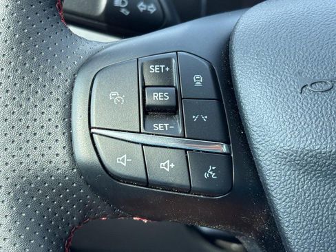 Used 2025 Ford Escape ST-Line Select w/ Tech Pack #1 AWD/4WD image 19