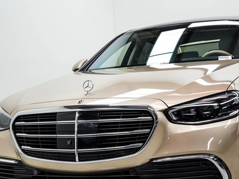 Used 2023 Mercedes-Benz S 580 4MATIC Sedan image 2