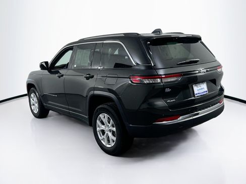 Used 2023 Jeep Grand Cherokee Limited AWD/4WD image 7