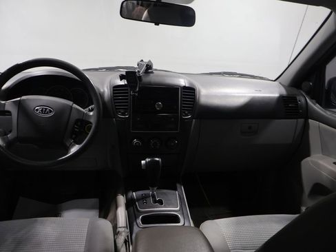 Used 2009 Kia Sorento LX AWD/4WD image 17