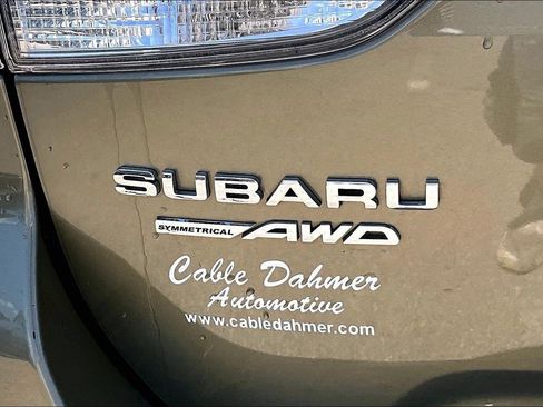 Used 2024 Subaru Forester Limited AWD/4WD image 8