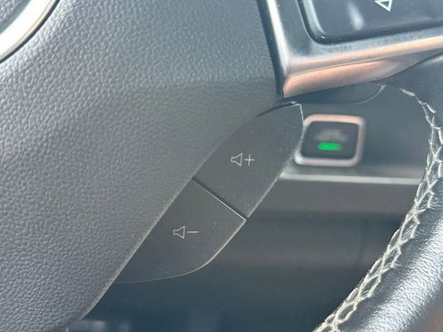 Used 2020 Chevrolet Camaro LS RWD image 19