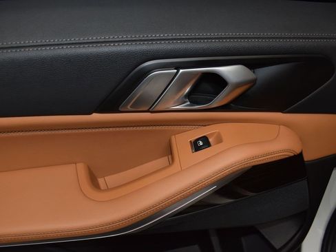 Used 2023 BMW X5 sDrive40i image 14