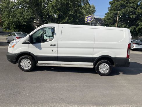 Used 2019 Ford Transit 250 130 Low Roof w/ Exterior Upgrade Package RWD image 2