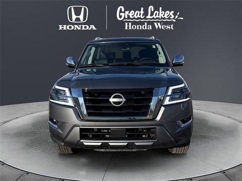 Used 2024 Nissan Armada Platinum image 8