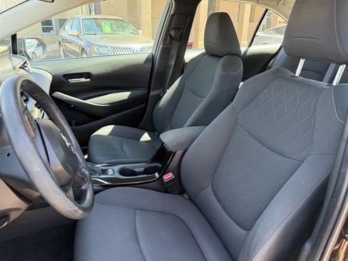 Used 2021 Toyota Corolla LE FWD image 8