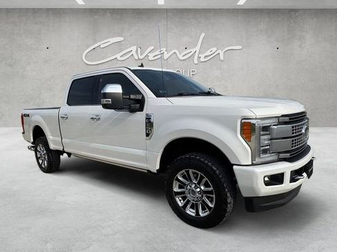 Used 2019 Ford F250 Platinum w/ Platinum Ultimate Package AWD/4WD image 2