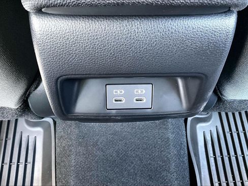 Used 2026 Toyota Corolla LE FWD image 31