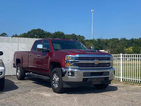 Used 2018 Chevrolet Silverado 3500 LTZ w/ Duramax Plus Package AWD/4WD image 2