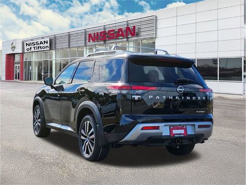 New 2025 Nissan Pathfinder Platinum w/ Cargo Package image 4
