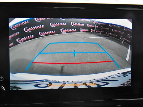 Used 2025 Toyota Corolla LE image 17