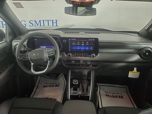 New 2026 Chevrolet Colorado Trail Boss w/ Midnight Edition AWD/4WD image 19