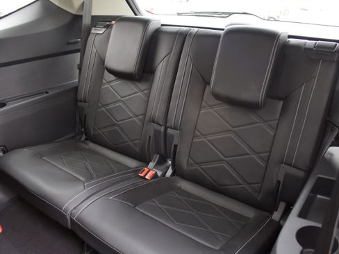 New 2026 Volkswagen Atlas SE image 28