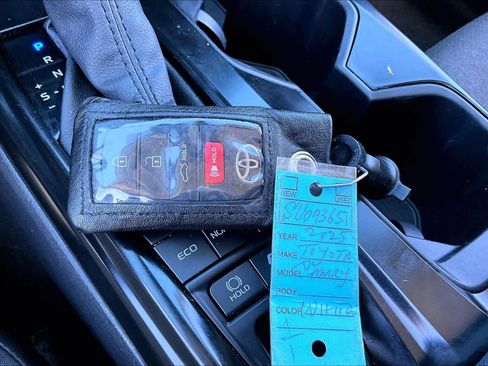 Used 2025 Toyota Camry LE FWD image 14