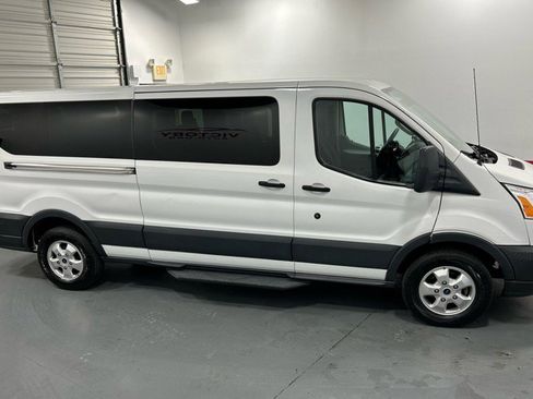 Used 2018 Ford Transit 350 XLT image 8