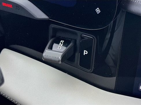 Certified 2024 Porsche Taycan 4S AWD/4WD image 21
