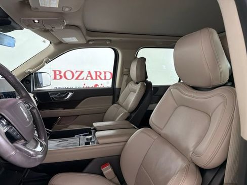 Certified 2023 Lincoln Navigator 4WD image 11
