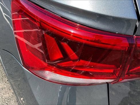 Used 2024 Volkswagen Taos SE image 21