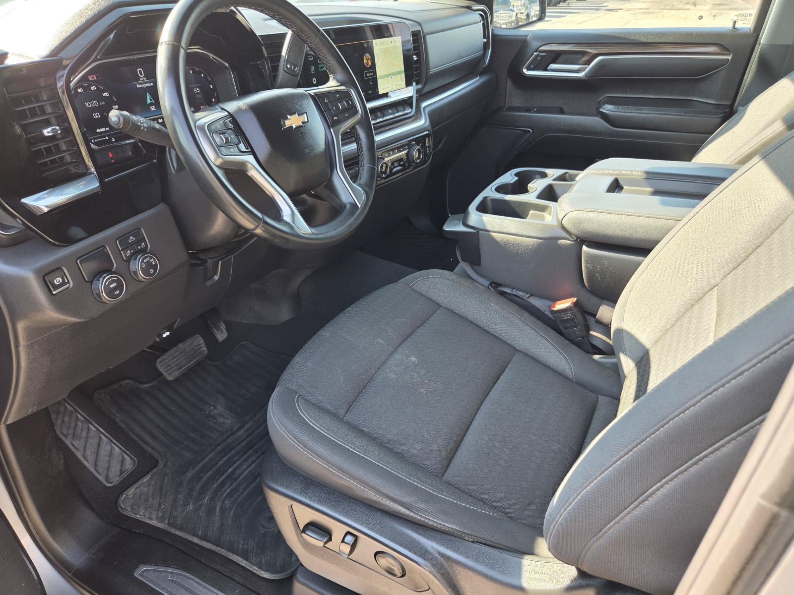 Used 2025 Chevrolet Silverado 1500 LT RWD image 14