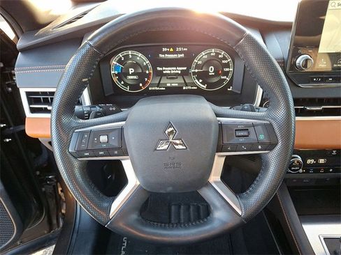 Used 2022 Mitsubishi Outlander SEL image 16