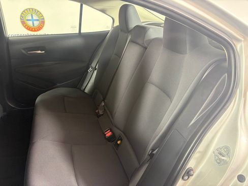 Used 2021 Toyota Corolla LE FWD image 15