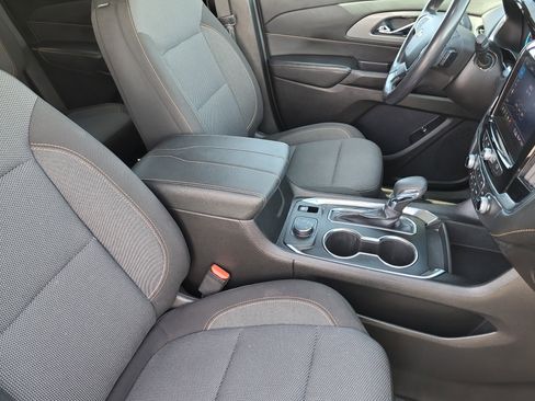 Certified 2021 Chevrolet Traverse LT image 20