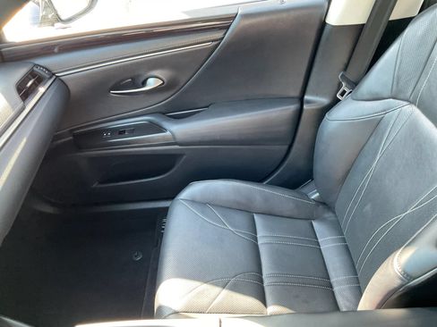 Used 2019 Lexus ES 350 w/ Accessory Package 2 FWD image 20