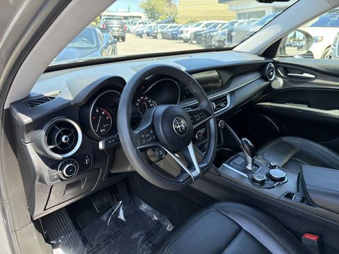 Used 2018 Alfa Romeo Stelvio Ti AWD/4WD image 36