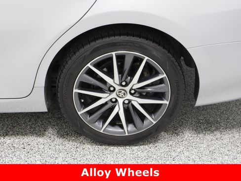 Used 2024 Toyota Camry XLE image 10