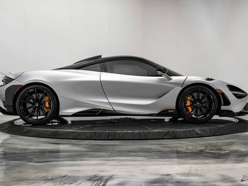 Used 2021 McLaren 765LT RWD image 26