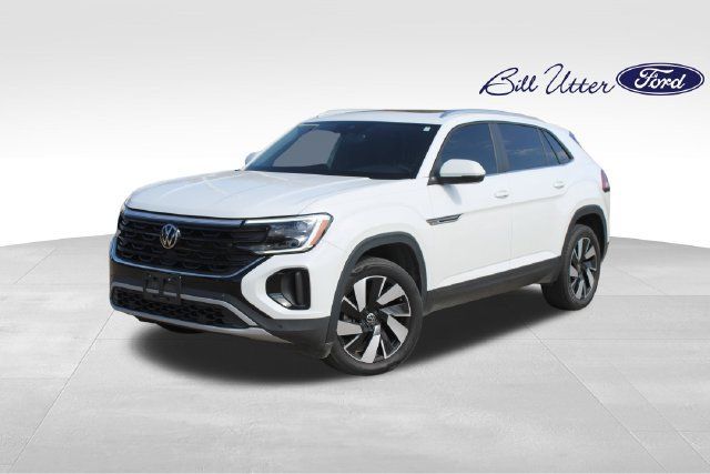 Used 2024 Volkswagen Atlas Cross Sport SE AWD/4WD image 1