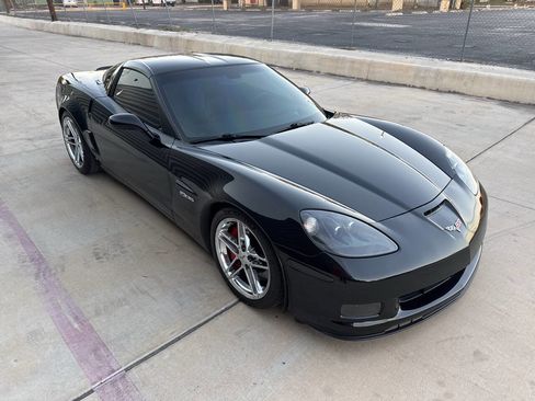 Used 2007 Chevrolet Corvette Z06 w/ Preferred Equipment Group image 5