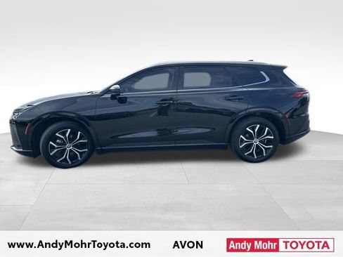Used 2025 Toyota Crown Signia AWD/4WD image 5