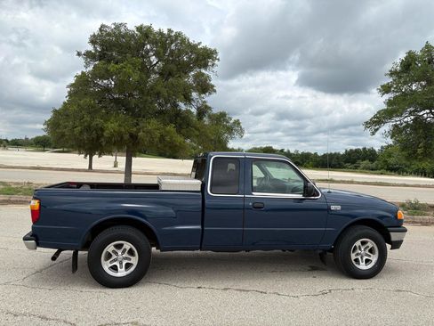 Used 2001 MAZDA B-Series Pickup 2WD Cab Plus B3000 image 38